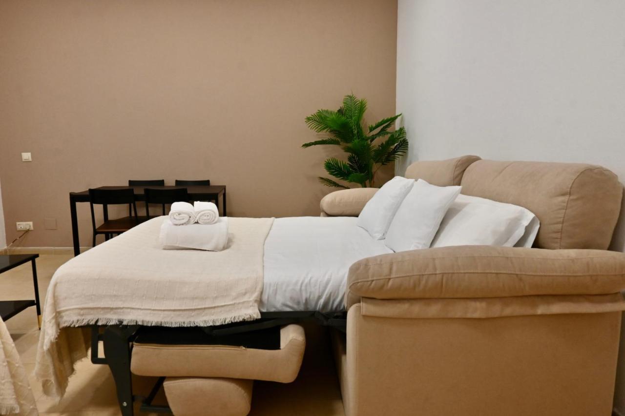 For You Rentals Acogedor Apartamento Temporal De 1 Dormitorio Y Salon, A Pasos De Gran Via Inf3D Madrid Exterior photo